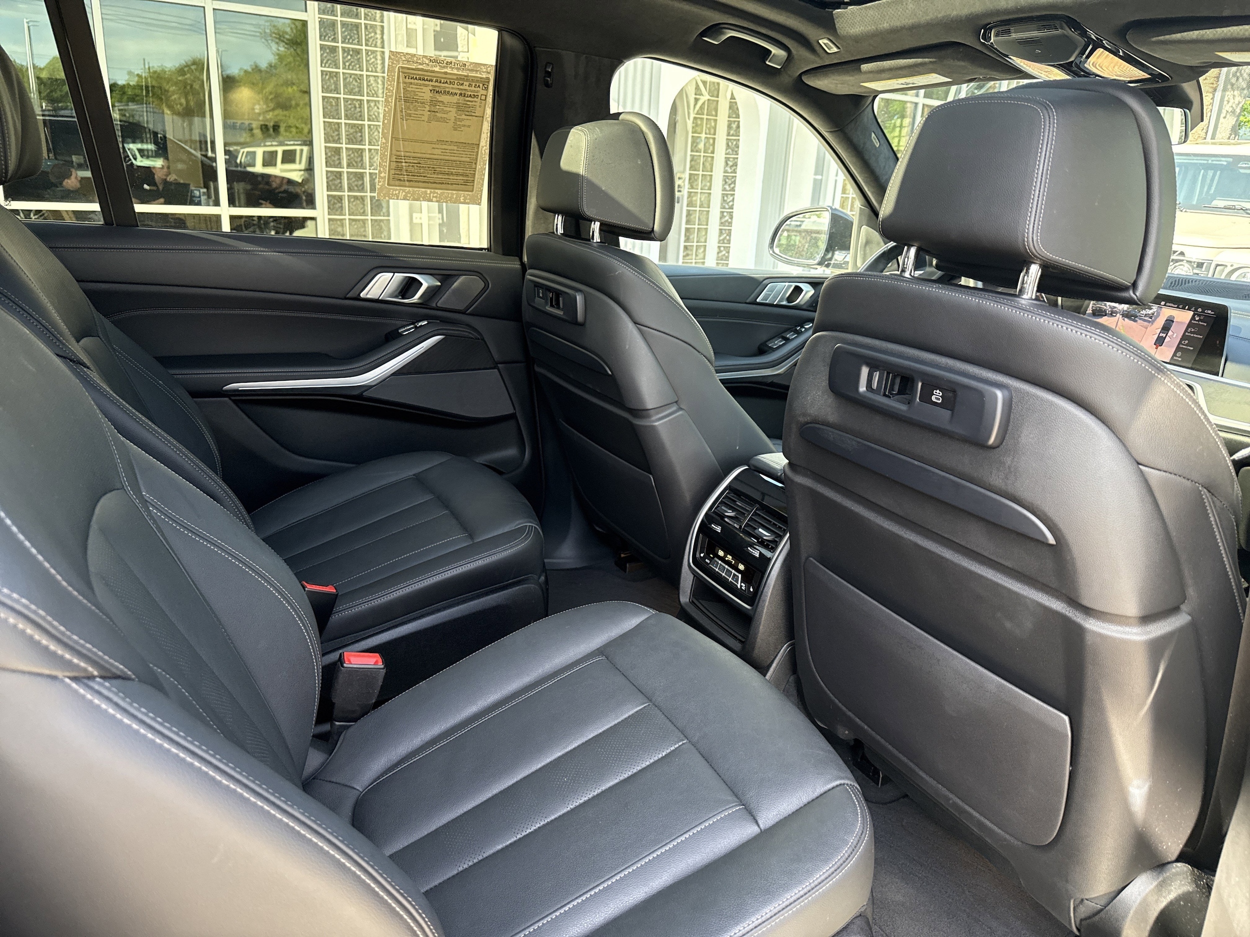 2021 BMW X7 40i - Photo 36