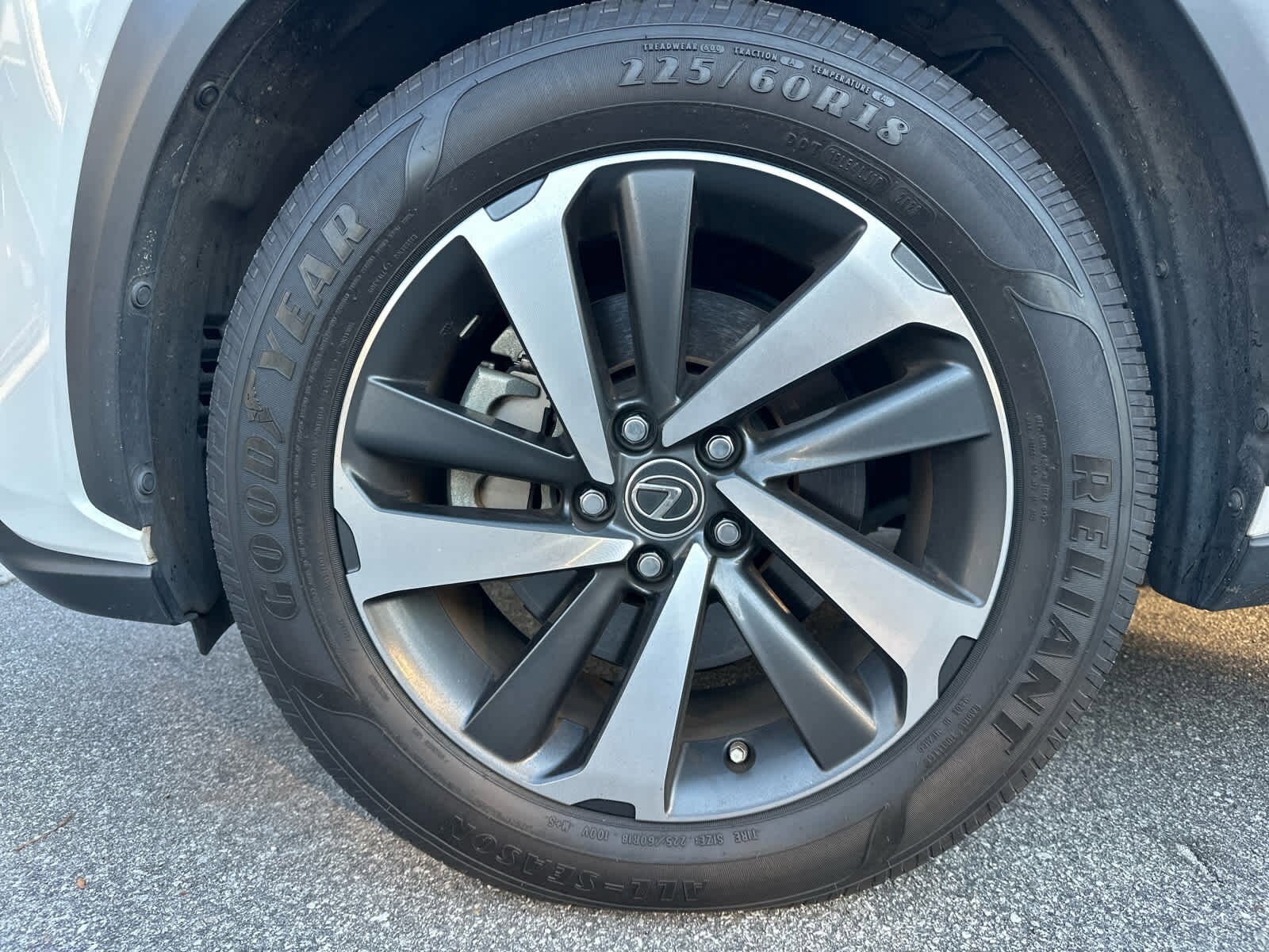 2020 Lexus NX 300 Premium photo 3