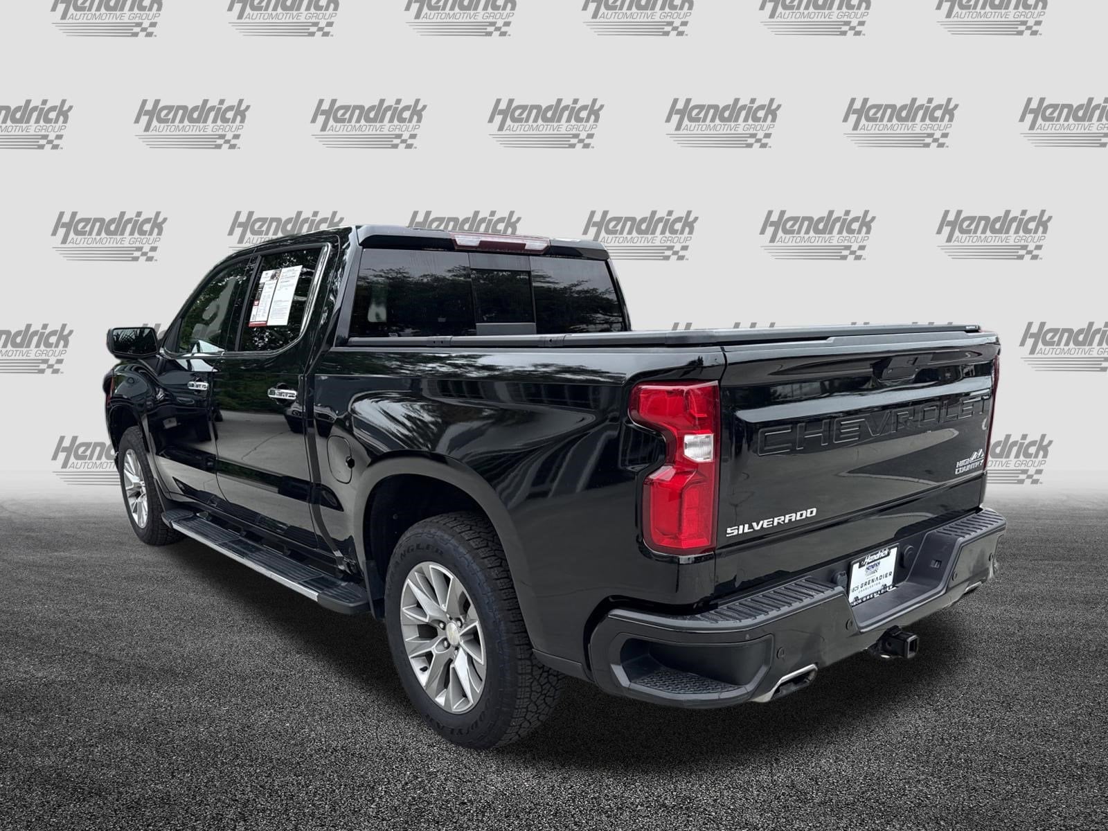 2021 Chevrolet Silverado 1500 High Country 4WD Crew Cab photo 6