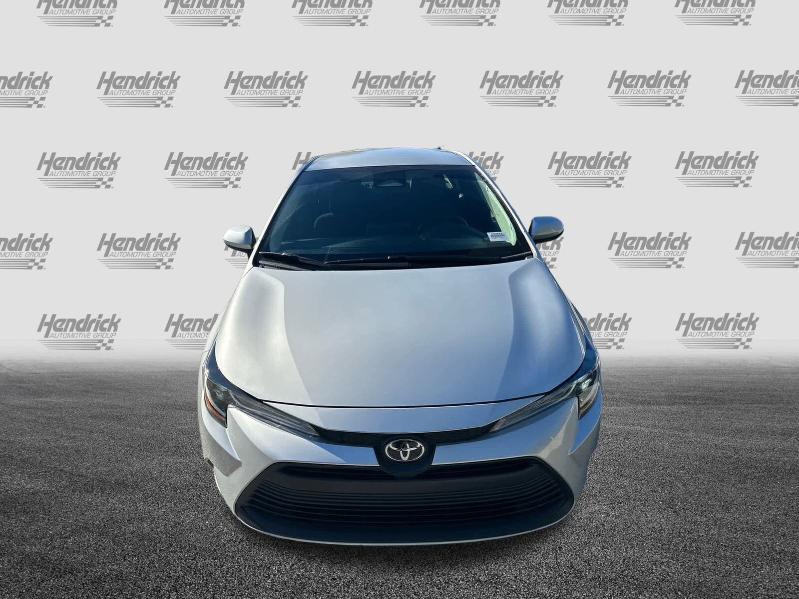 2023 Toyota Corolla LE photo 3