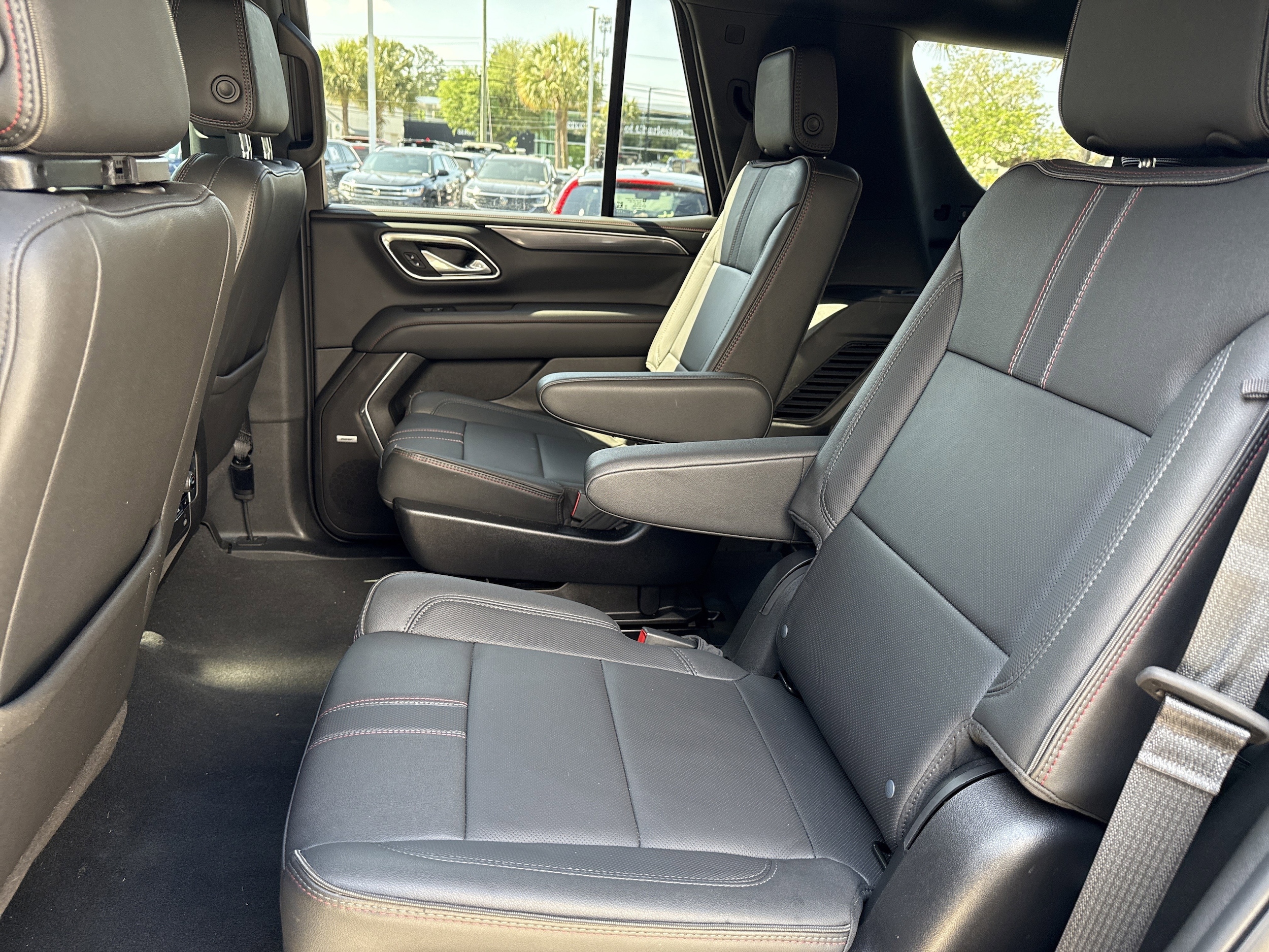 2024 Chevrolet Tahoe RST Luxury 4WD photo 5