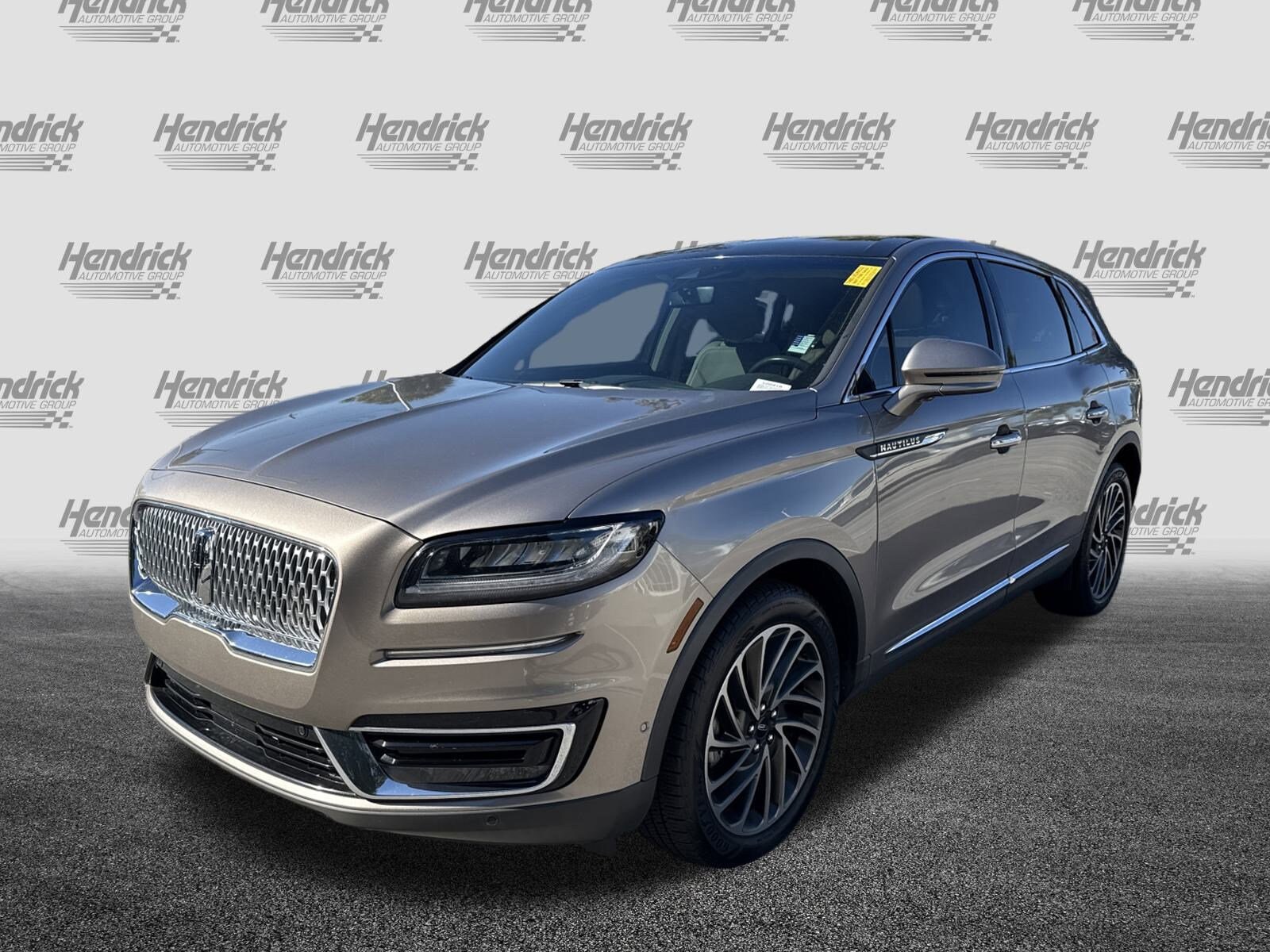 2020 Lincoln Nautilus Reserve photo 3