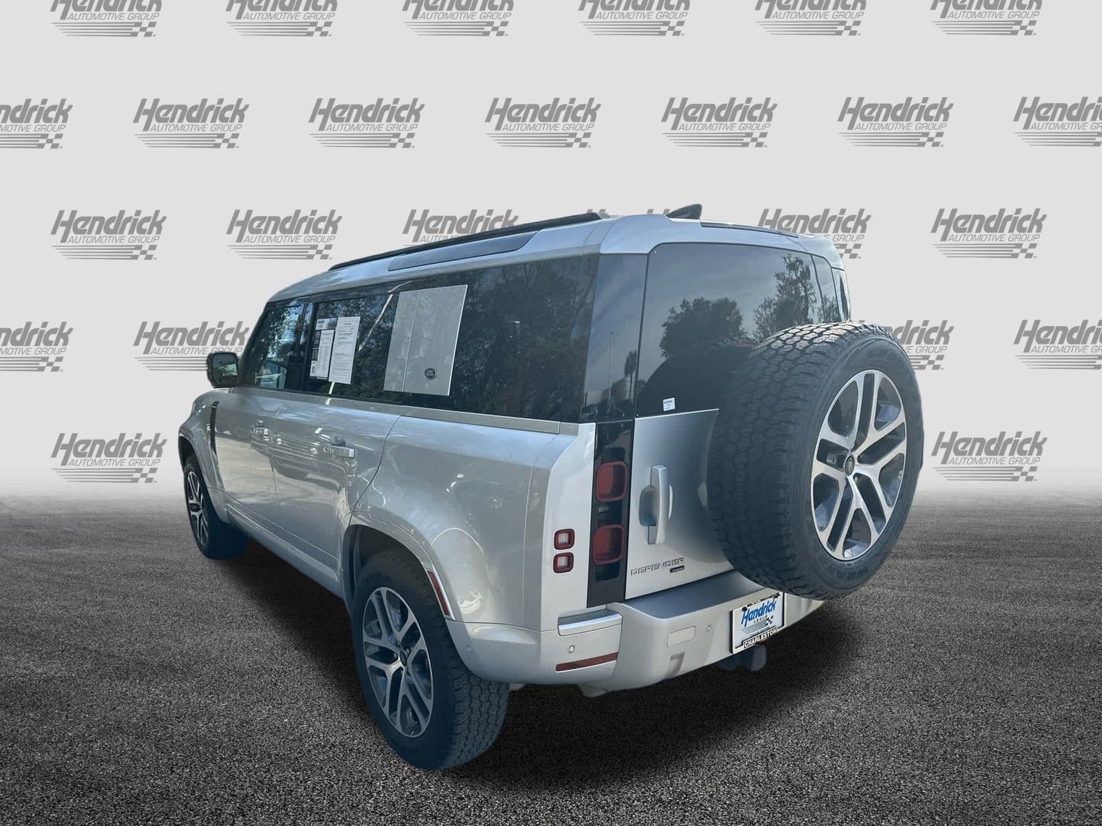 2022 Land Rover Defender XS Edition photo 3