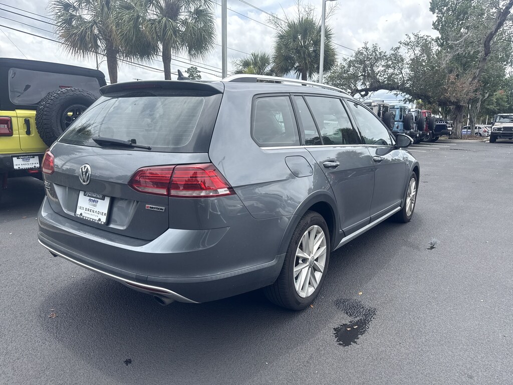 Used 2019 Volkswagen Golf Alltrack SE Wagon