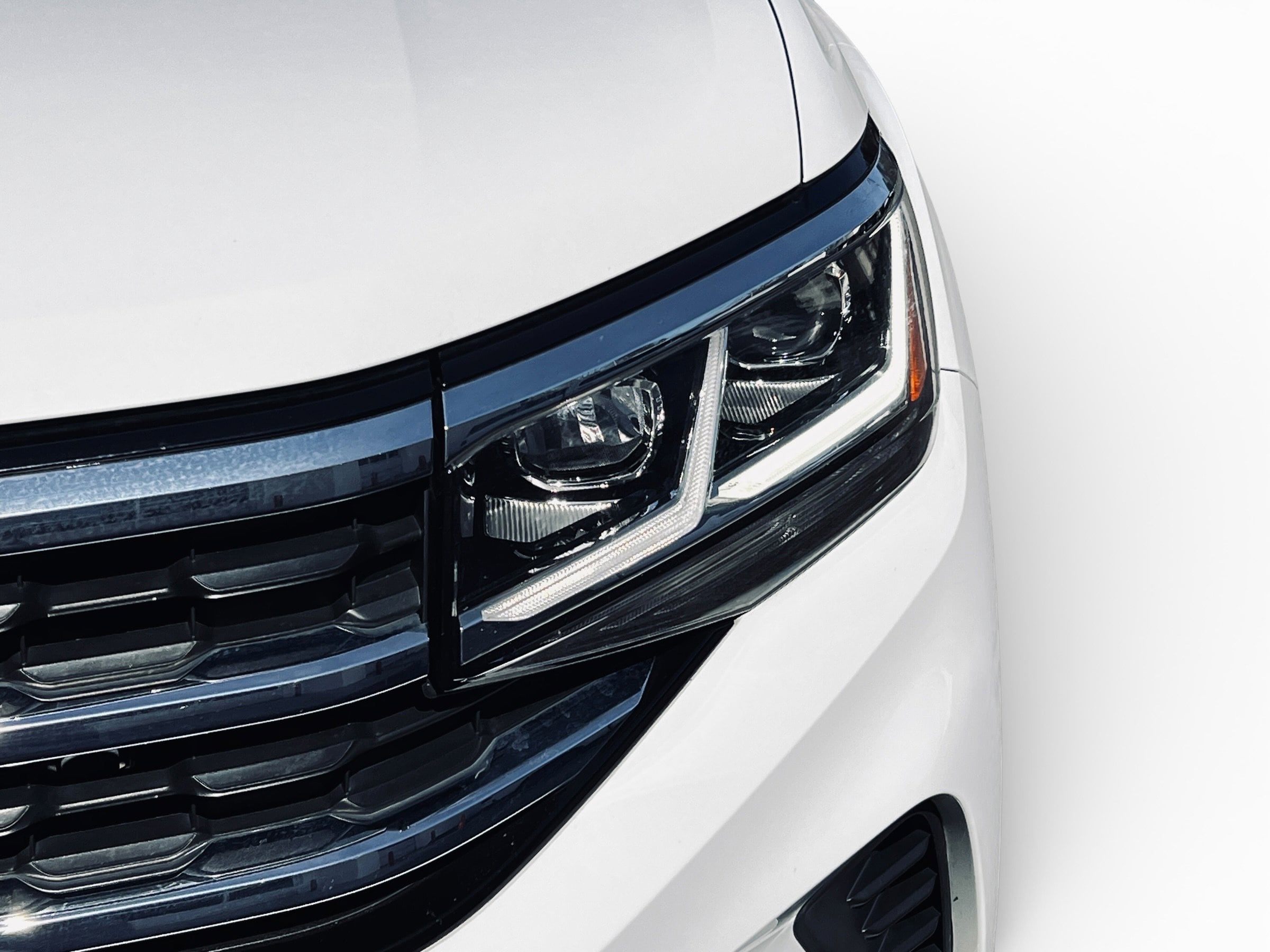 2022 Volkswagen Atlas 3.6L V6 SE w/Technology photo 5