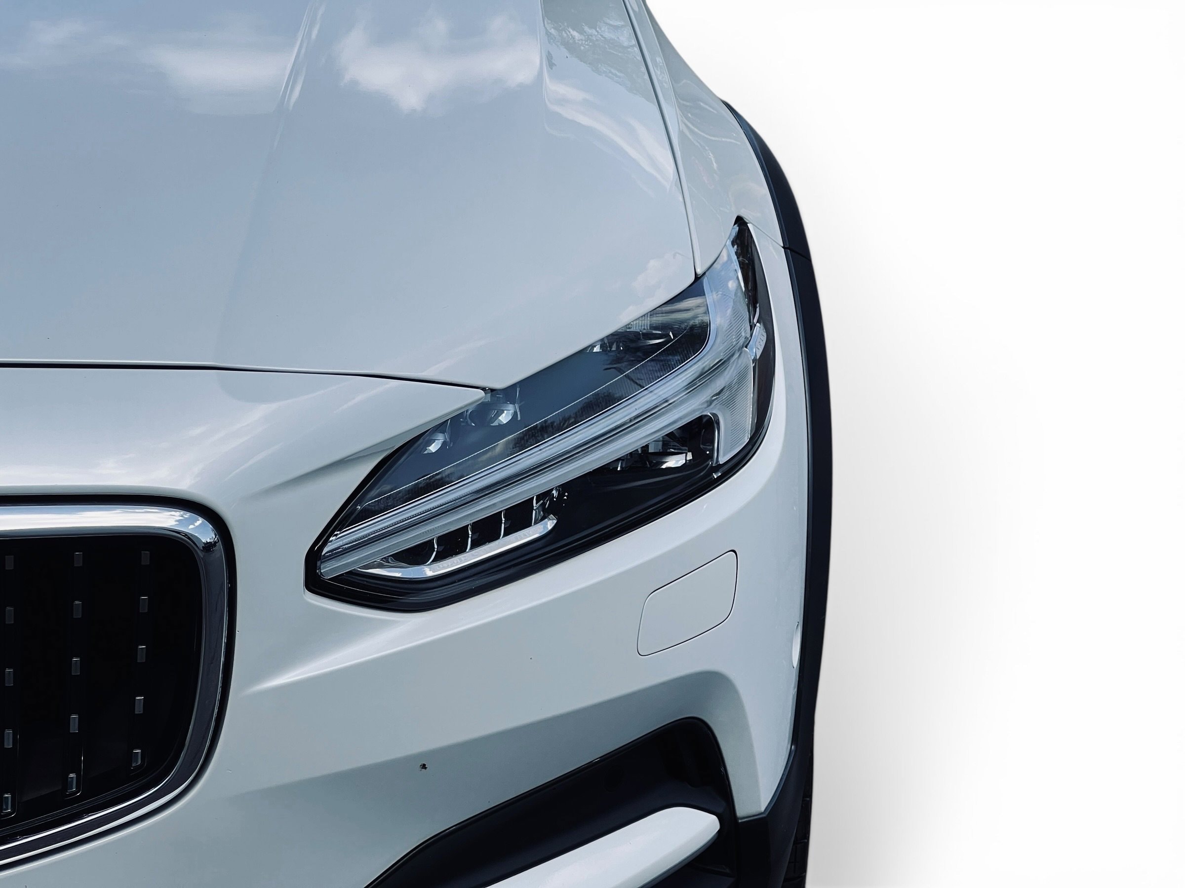 2020 Volvo V90 Cross Country photo 5