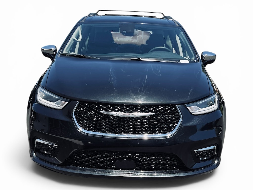 Used 2023 Chrysler Pacifica Limited Minivan