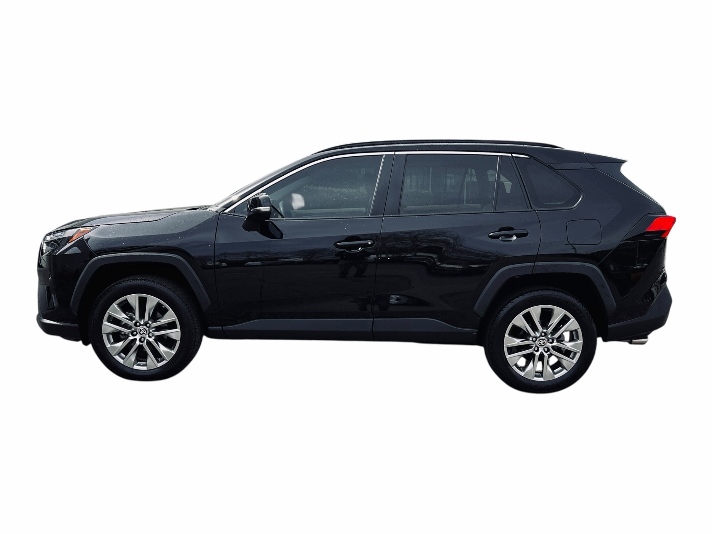 2023 Toyota RAV4 XLE Premium photo 5