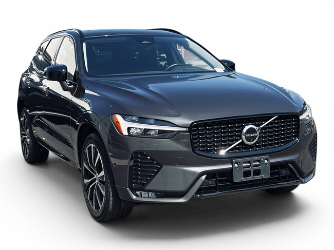 2023 Volvo XC60 Plus Dark Theme SUV