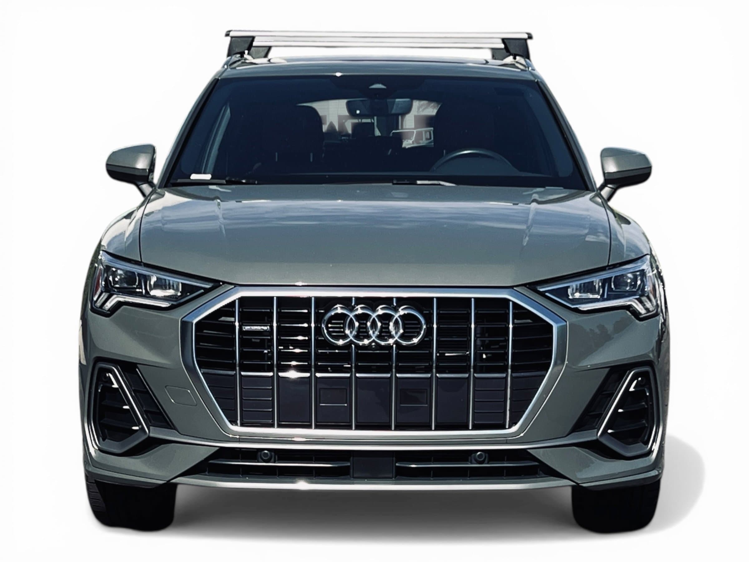 2024 Audi Q3 S line Premium Plus photo 2