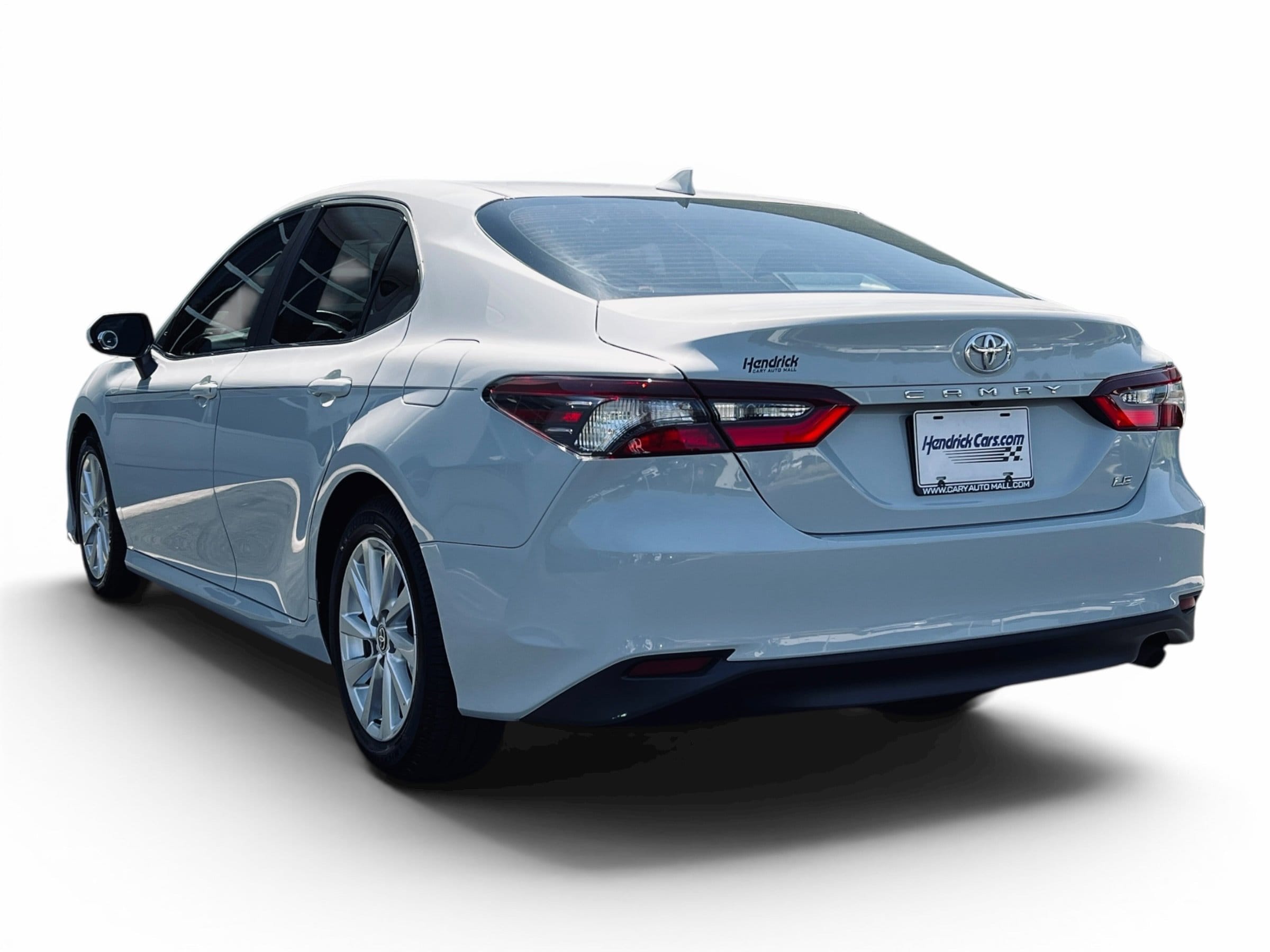2023 Toyota Camry LE photo 3