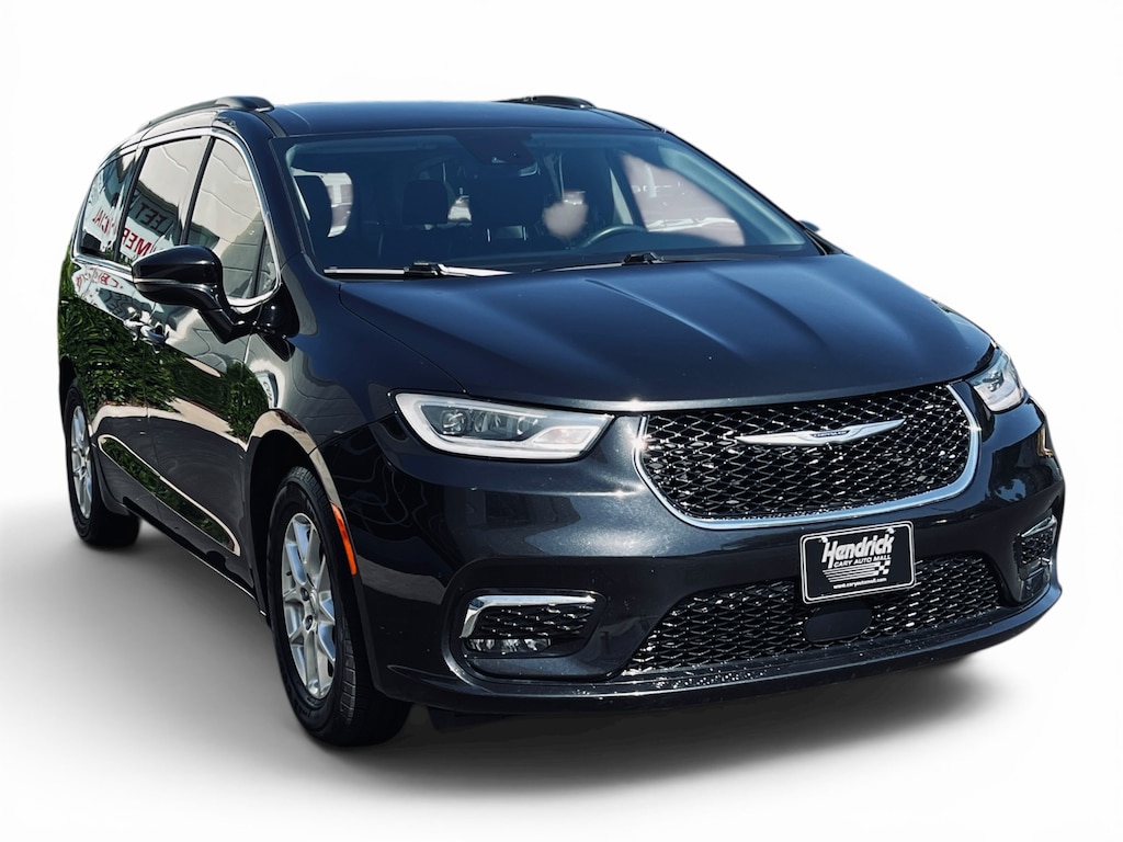 Used 2022 Chrysler Pacifica Touring L Minivan