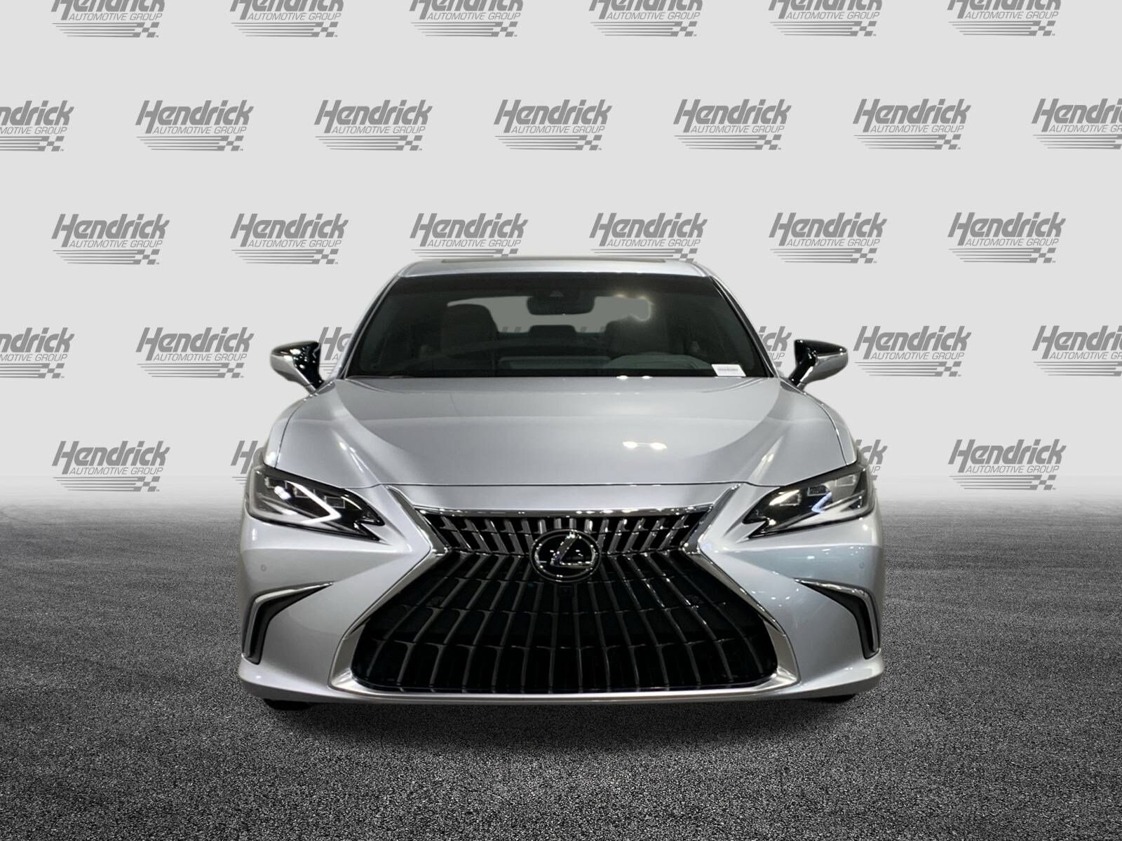 2025 Lexus ES 300h Ultra Luxury photo 3
