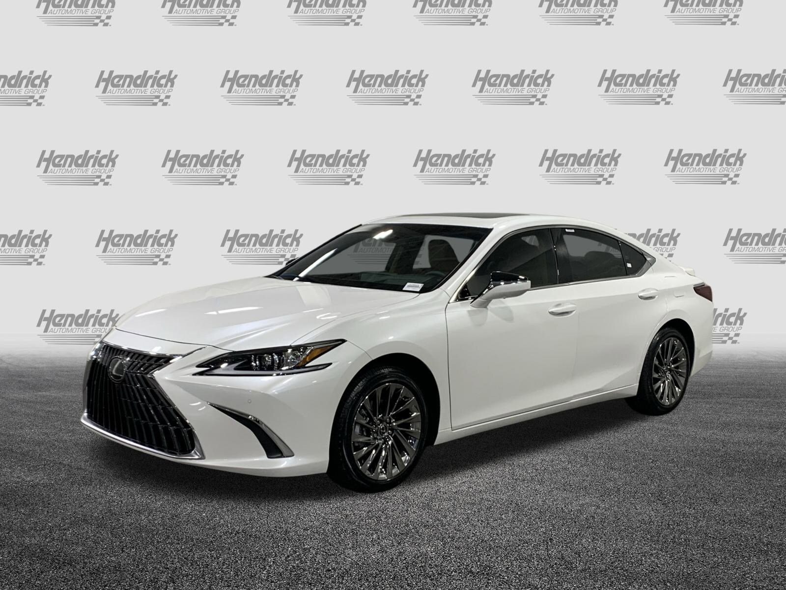 2025 Lexus ES Luxury photo 3