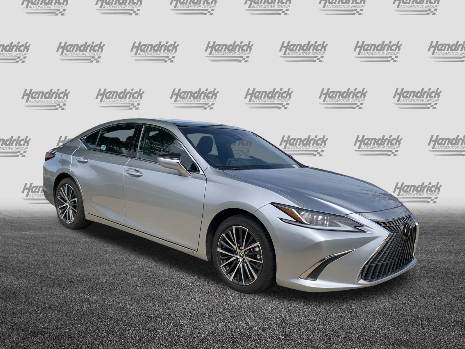2025 Lexus ES 350 photo 2