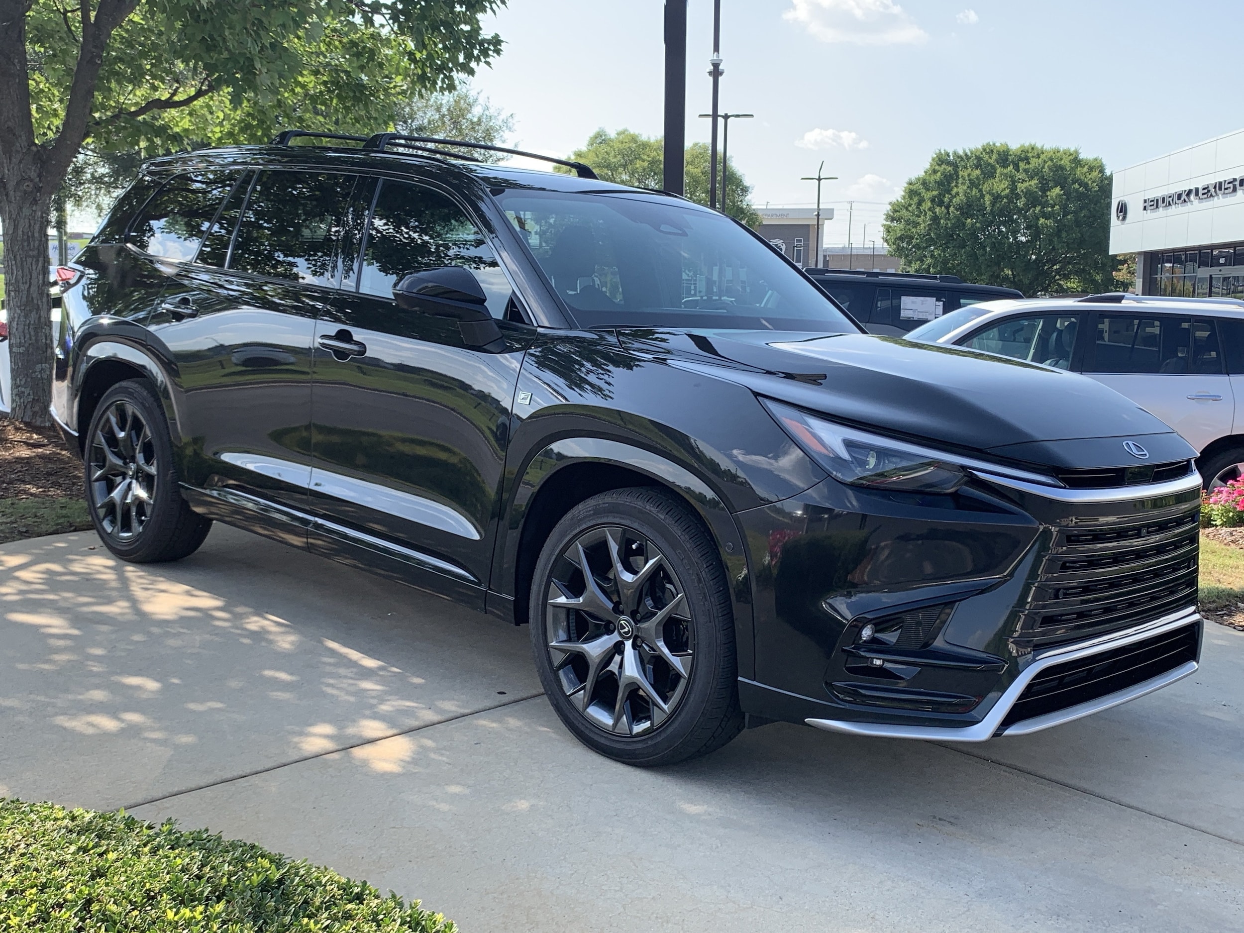 2025 Lexus TX 500h 500h F Sport Luxury's photo