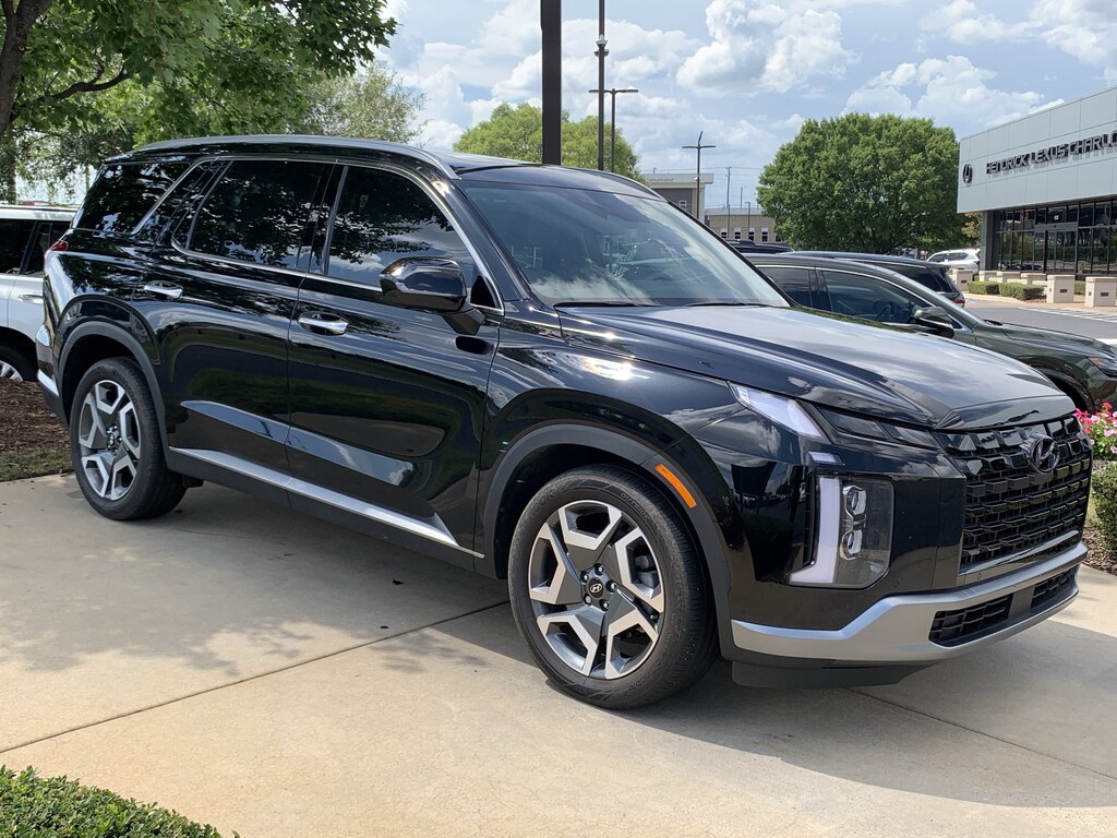 Used 2025 Hyundai Palisade SEL Premium 7P SUV