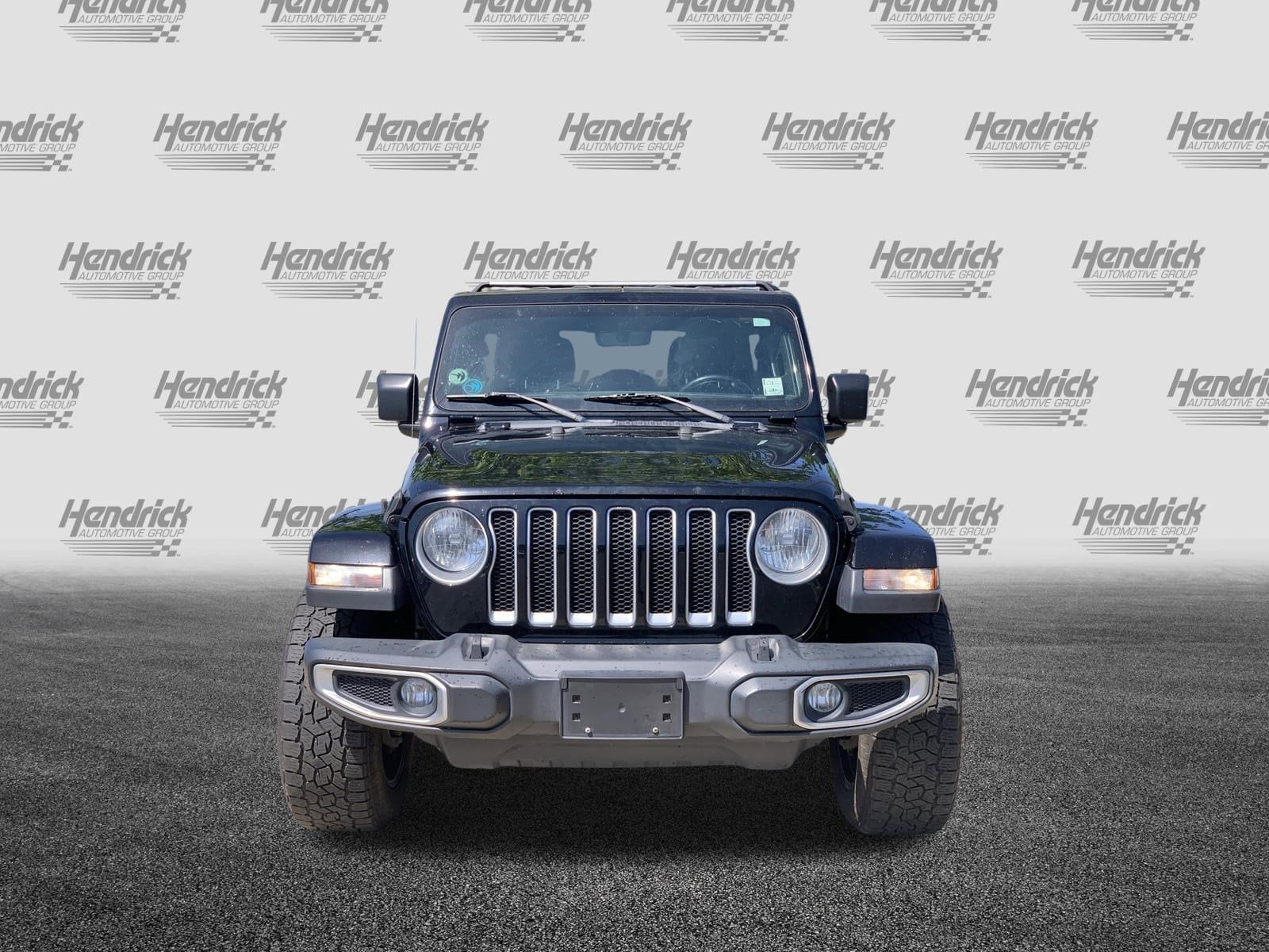 2018 Jeep Wrangler Unlimited Sahara photo 2