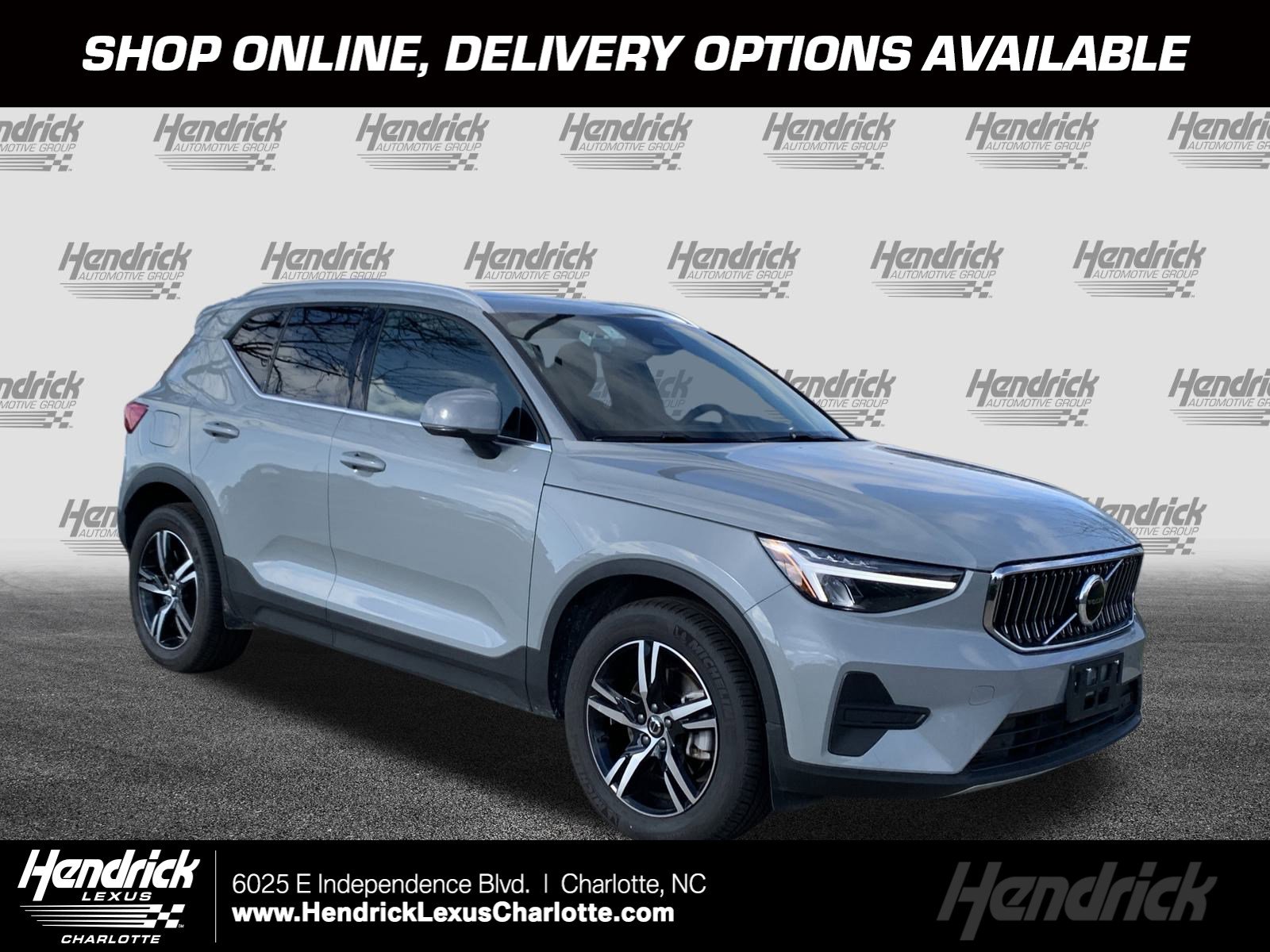 2025 Volvo XC40 Core