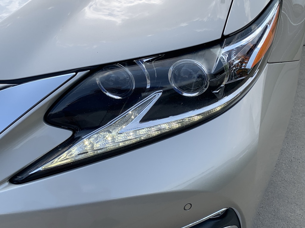 Used 2016 Lexus ES 350 Sedan