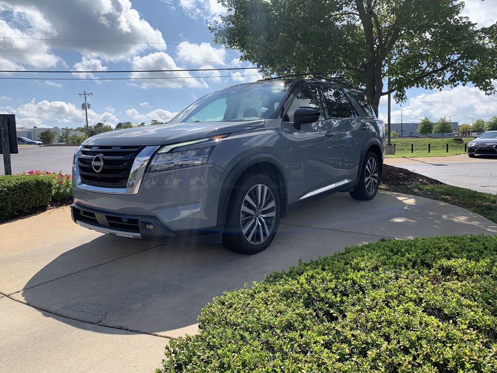 Used 2022 Nissan Pathfinder Platinum SUV