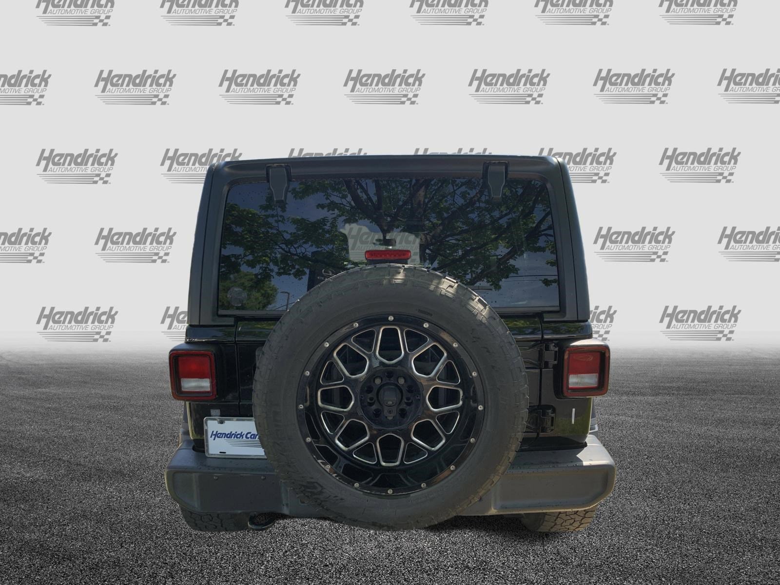 2018 Jeep Wrangler Unlimited Sahara photo 3