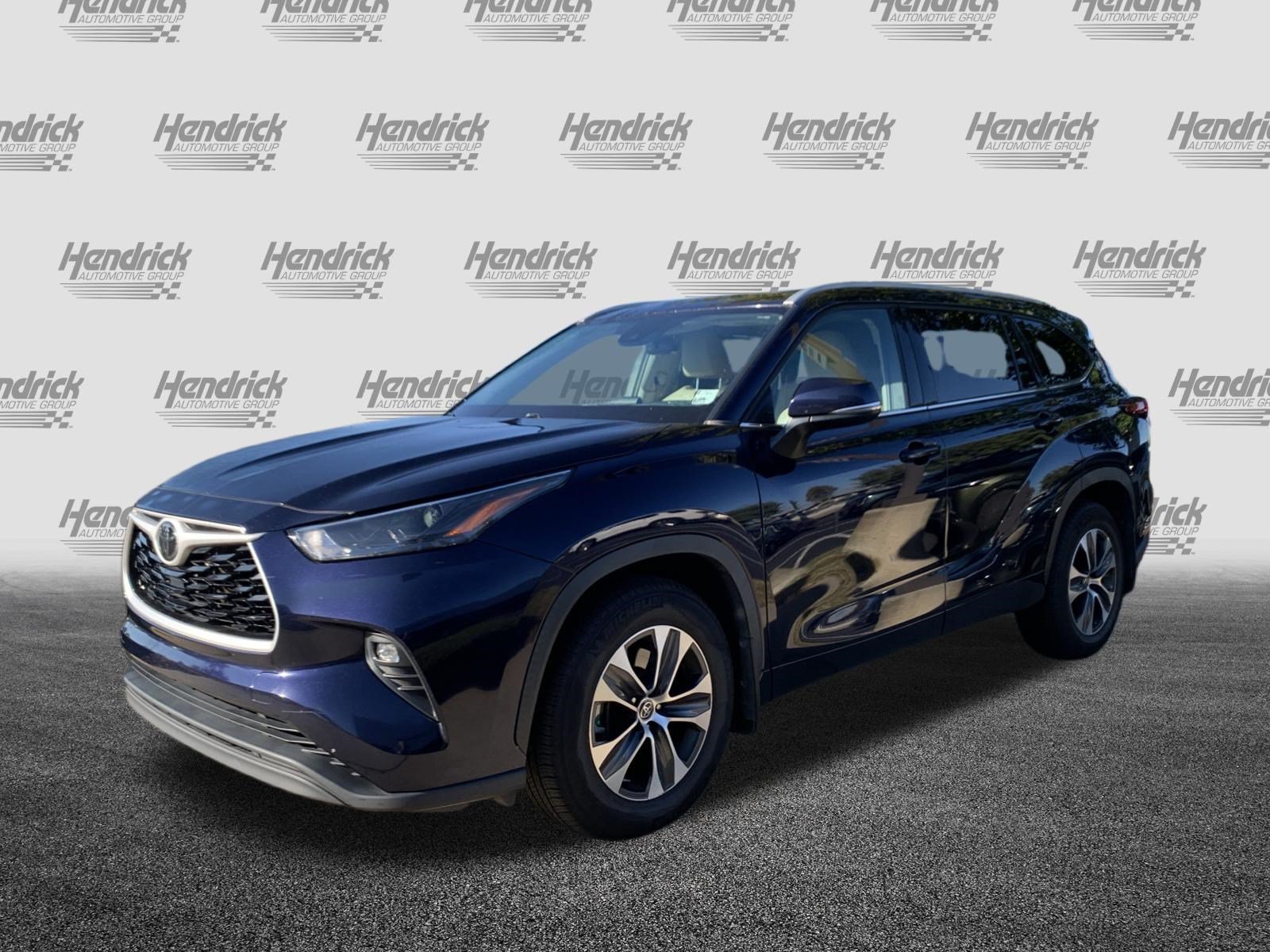 Used 2022 Toyota Highlander XLE SUV