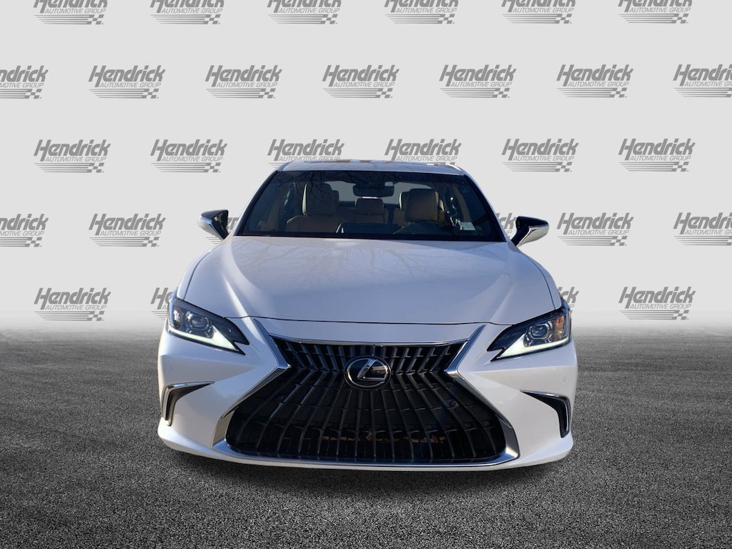 Used 2025 Lexus ES 350 Sedan