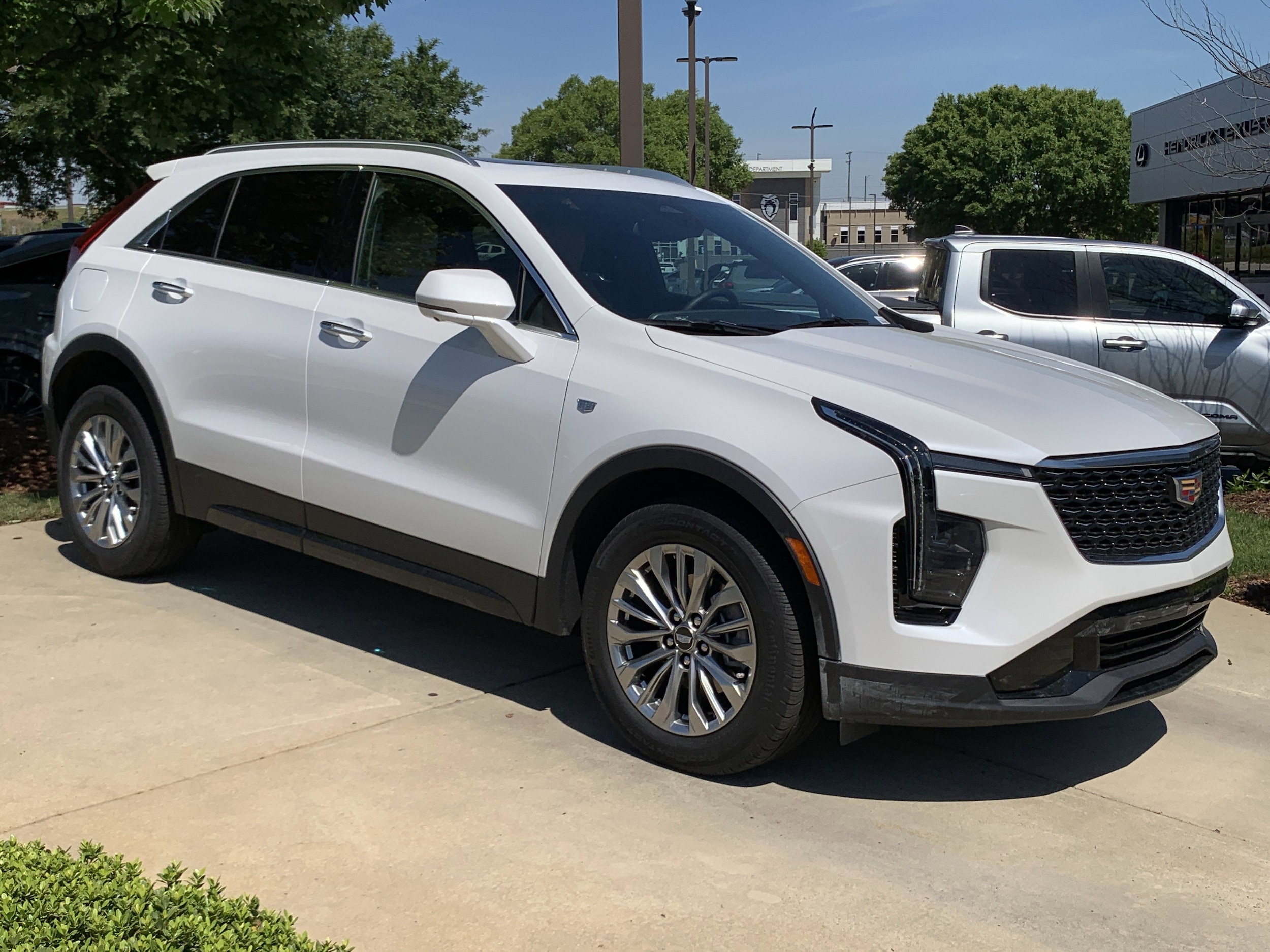 2025 Cadillac XT4 Premium Luxury AWD's photo