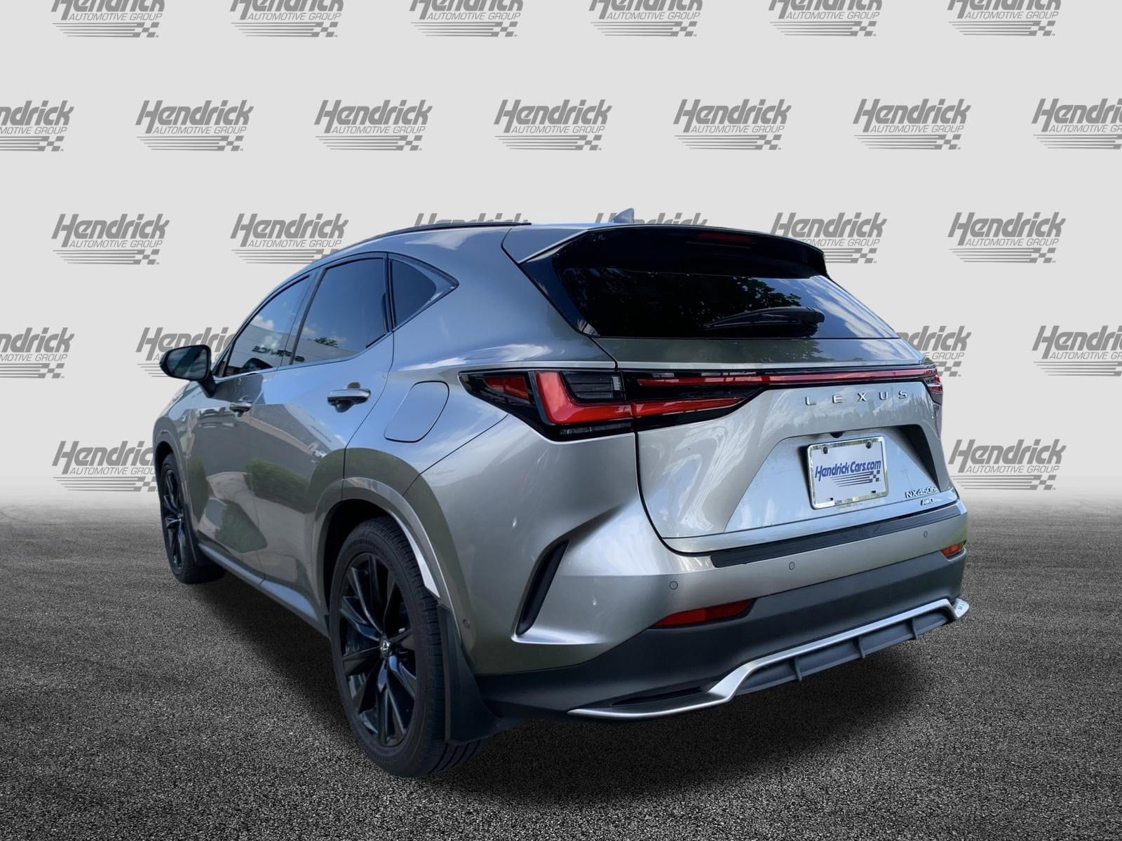 2025 LEXUS NX 450h+ F SPORT Handling photo 5