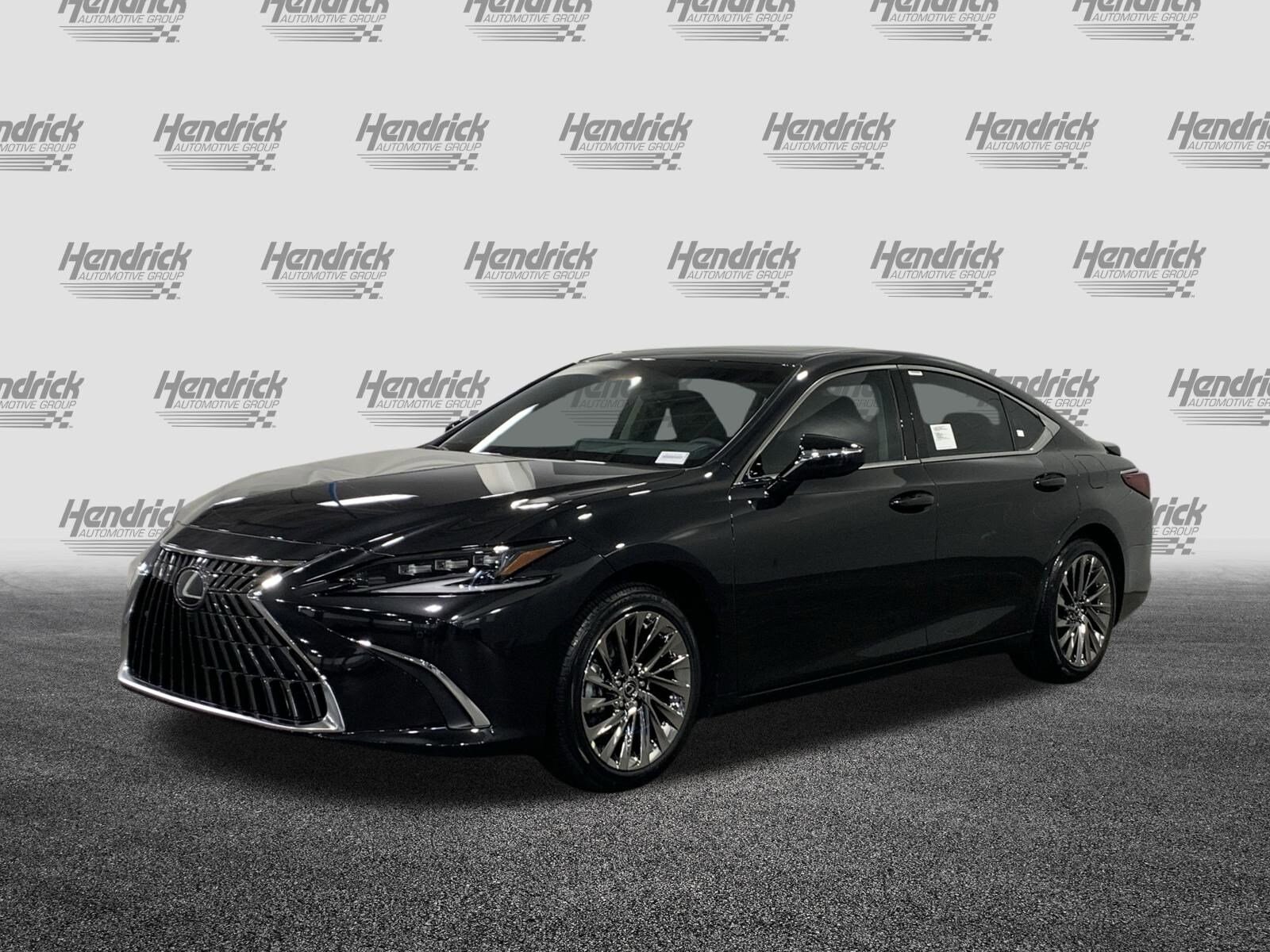2025 Lexus ES 300h Ultra Luxury photo 2