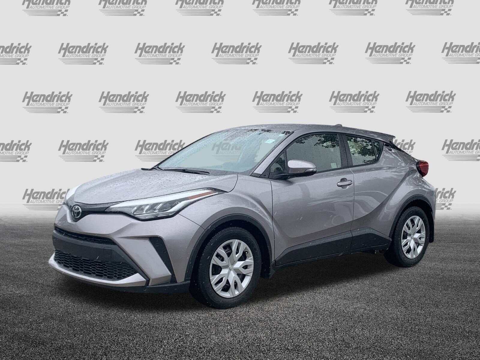 2020 Toyota C-HR LE photo 4