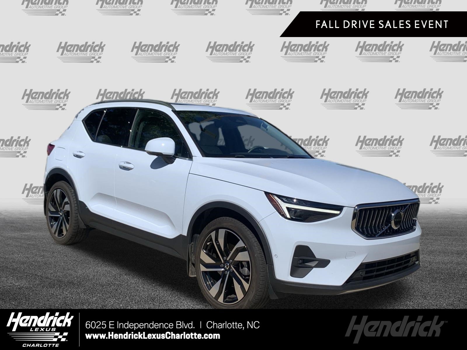 2024 Volvo XC40 Plus Bright Theme SUV