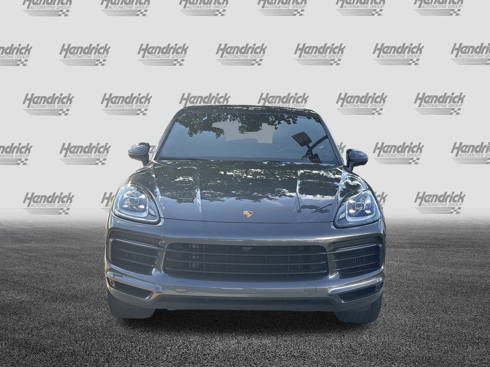 2023 Porsche Cayenne Platinum Edition photo 3