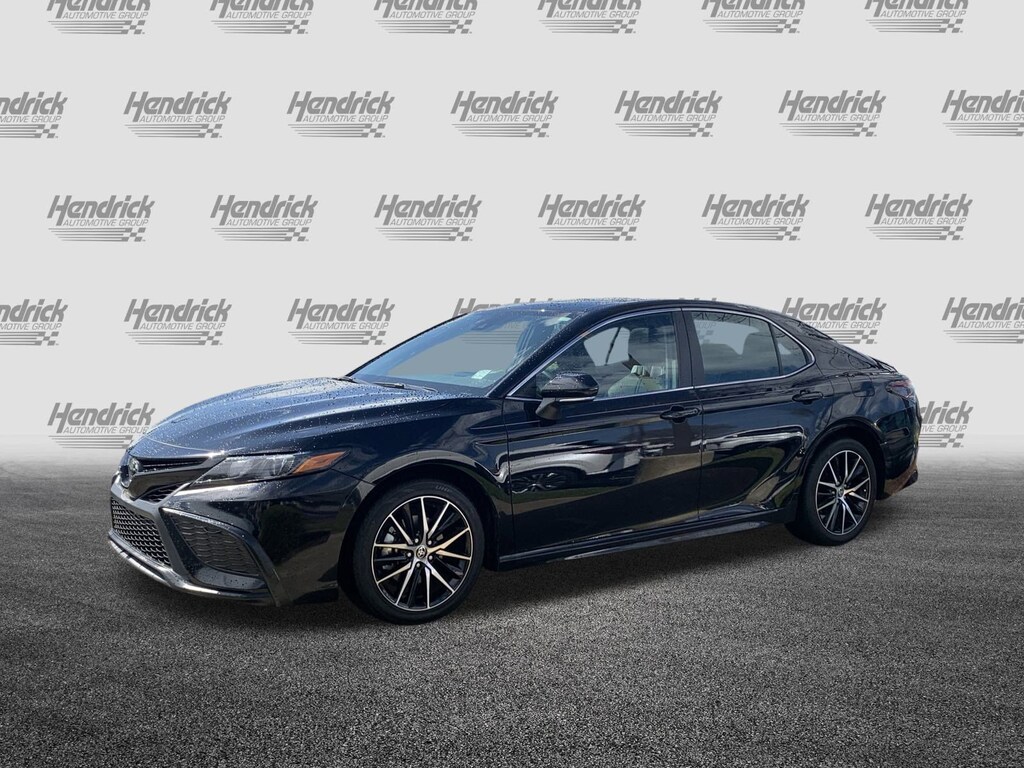 Used 2024 Toyota Camry SE Sedan