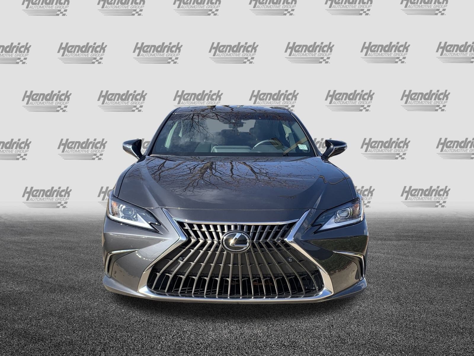 2025 Lexus ES 350 photo 3