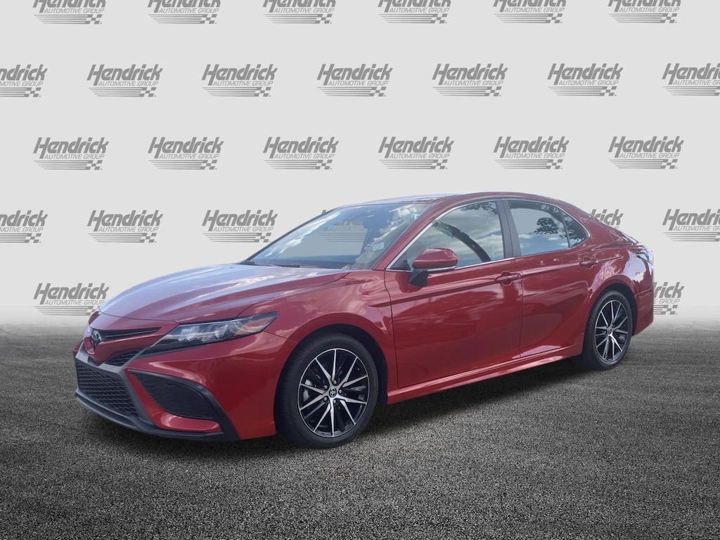 Used 2023 Toyota Camry SE Sedan