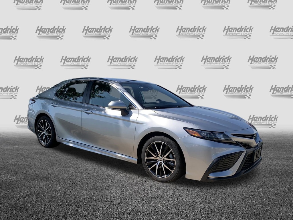 Used 2023 Toyota Camry Hybrid SE Sedan