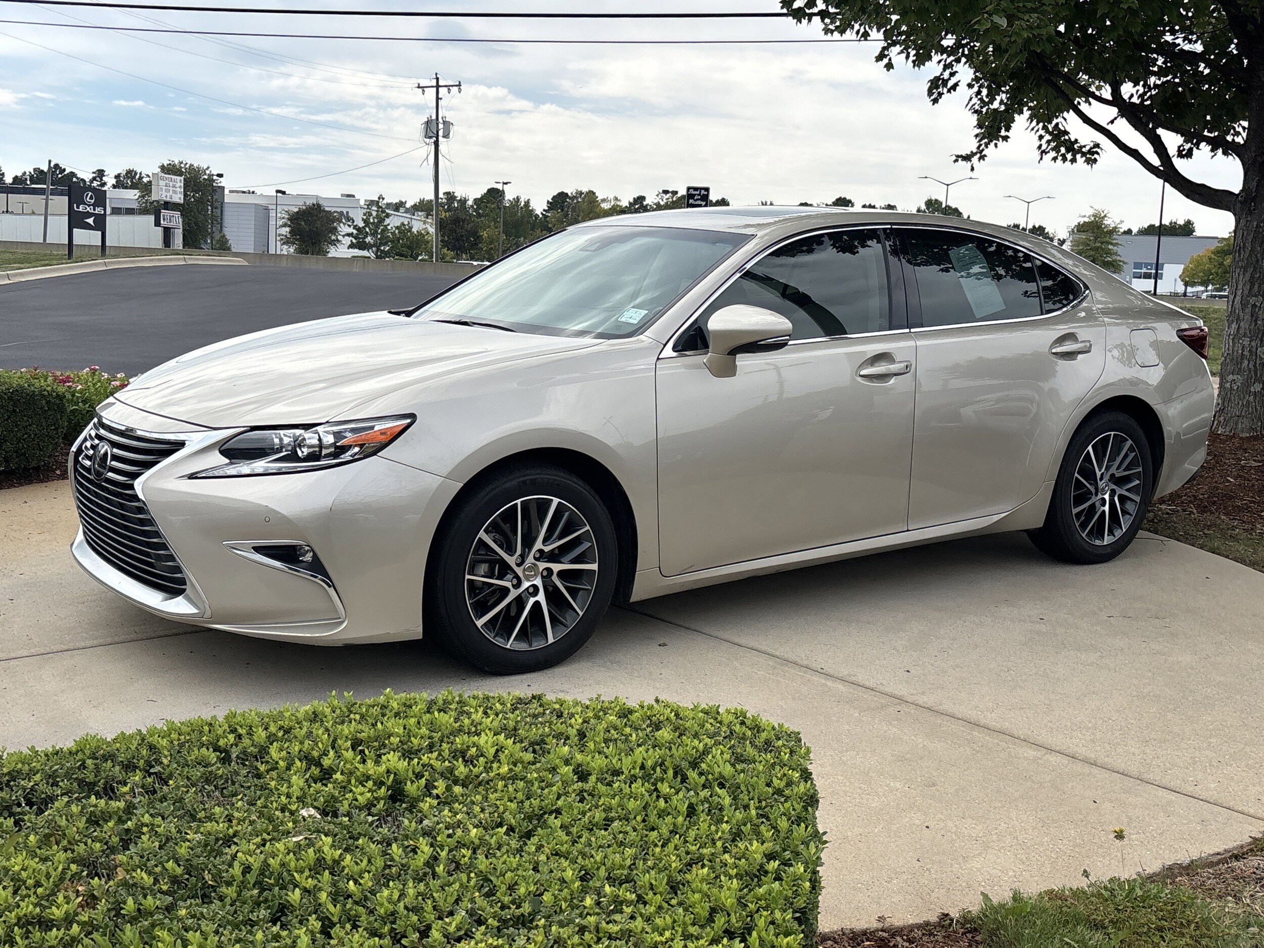 2018 Lexus ES 350 photo 4