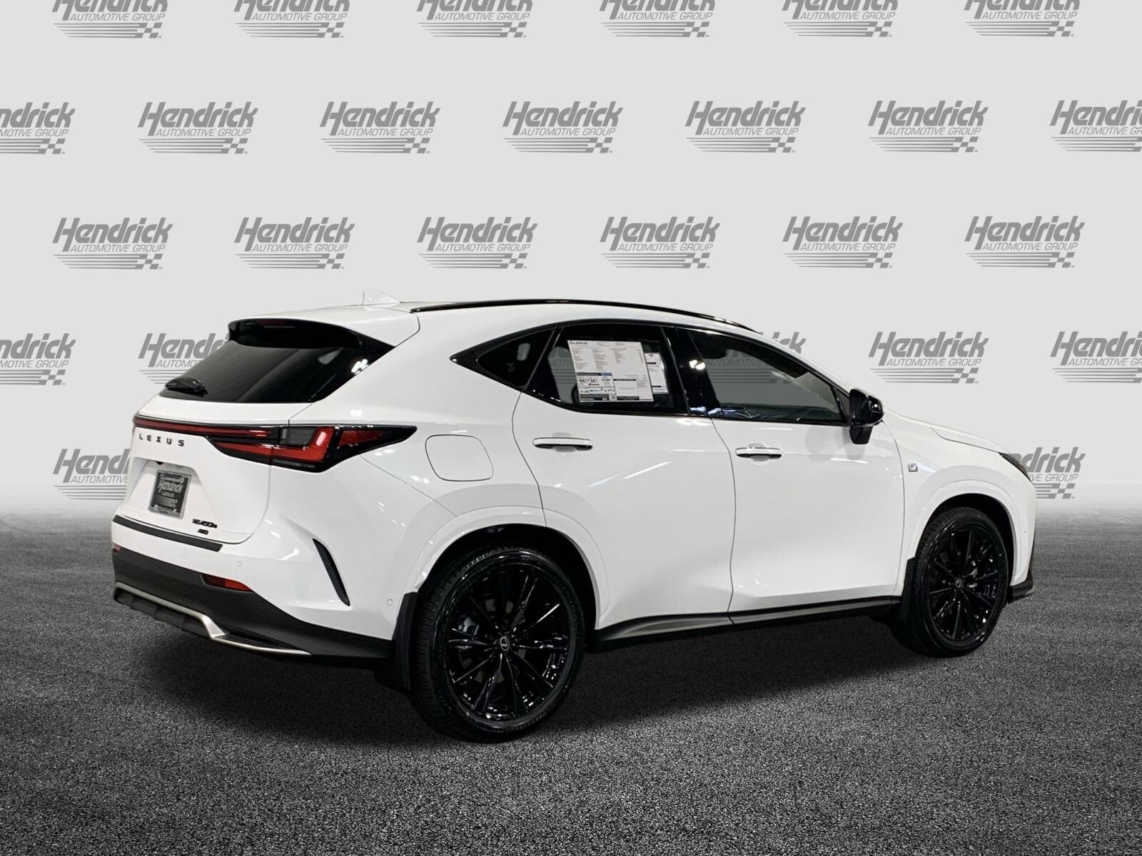 2026 Lexus NX 450h+ F SPORT Handling photo 4