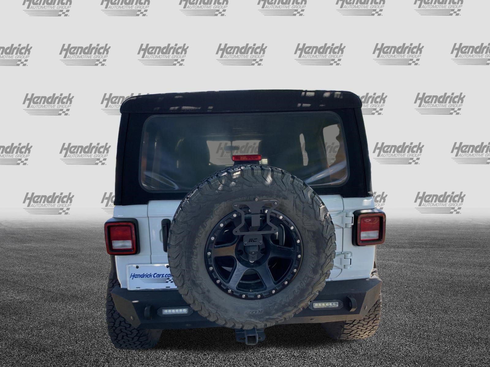 2018 Jeep Wrangler Unlimited Sport photo 3