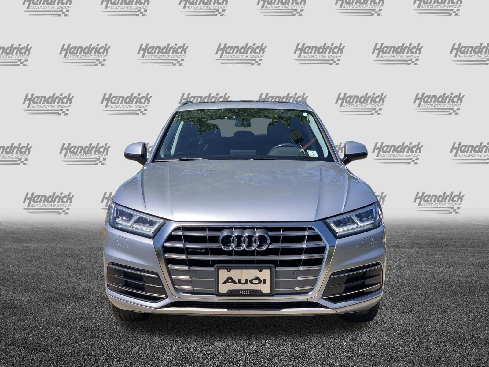 2018 Audi Q5 Premium Plus photo 2