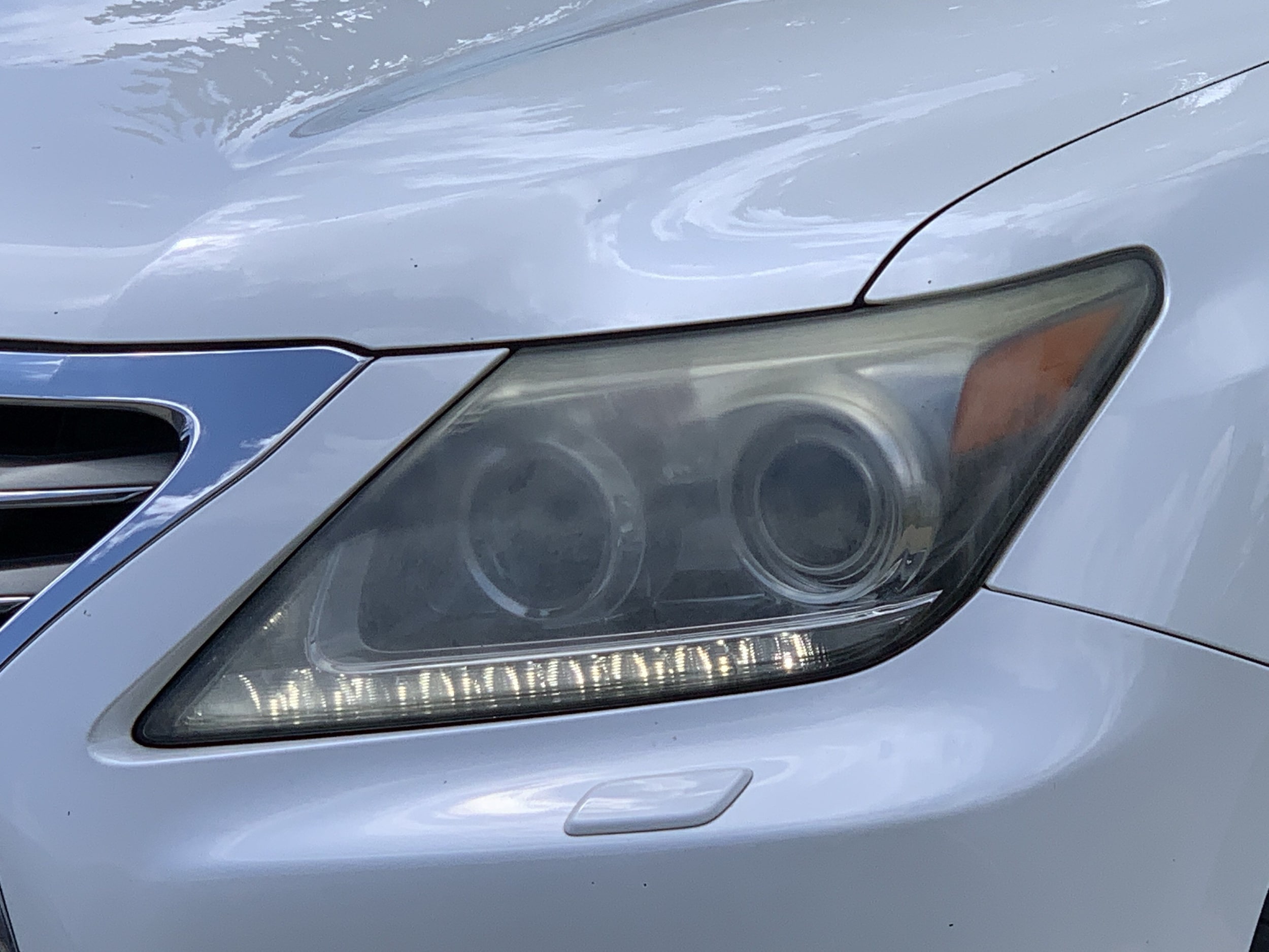 LEXUS LX 570