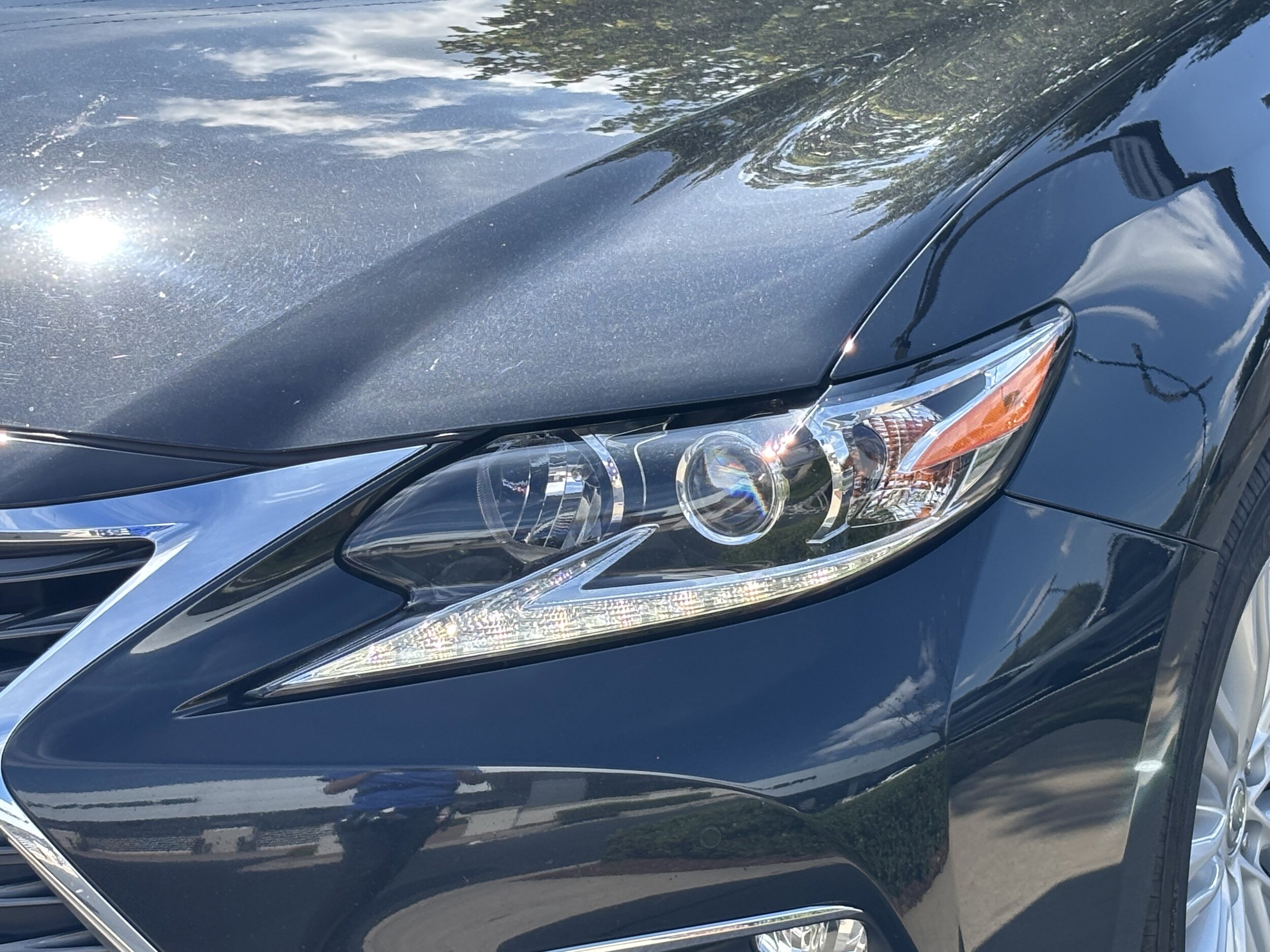 2017 Lexus ES 350 photo 4