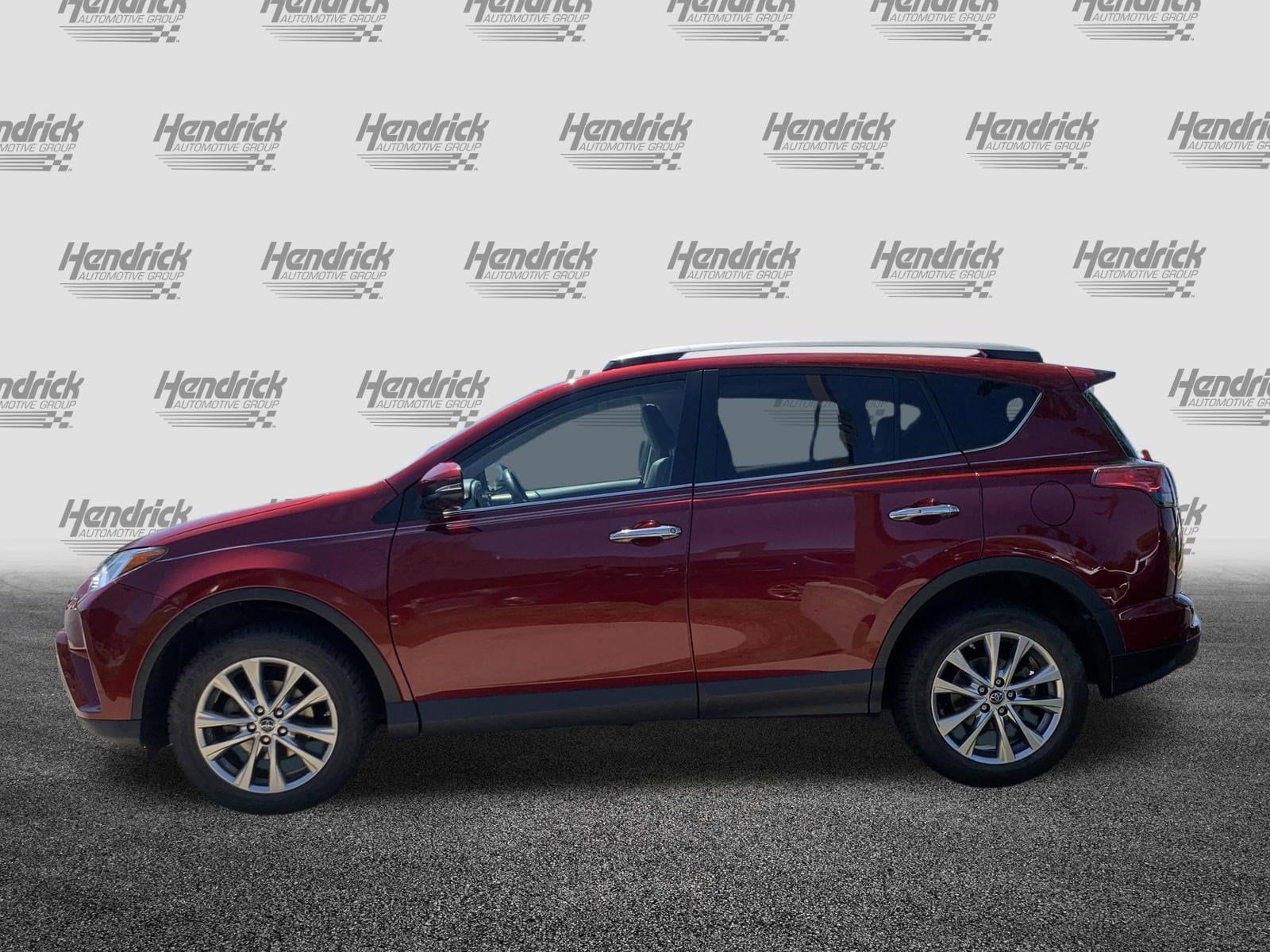 2018 Toyota RAV4 Limited photo 5