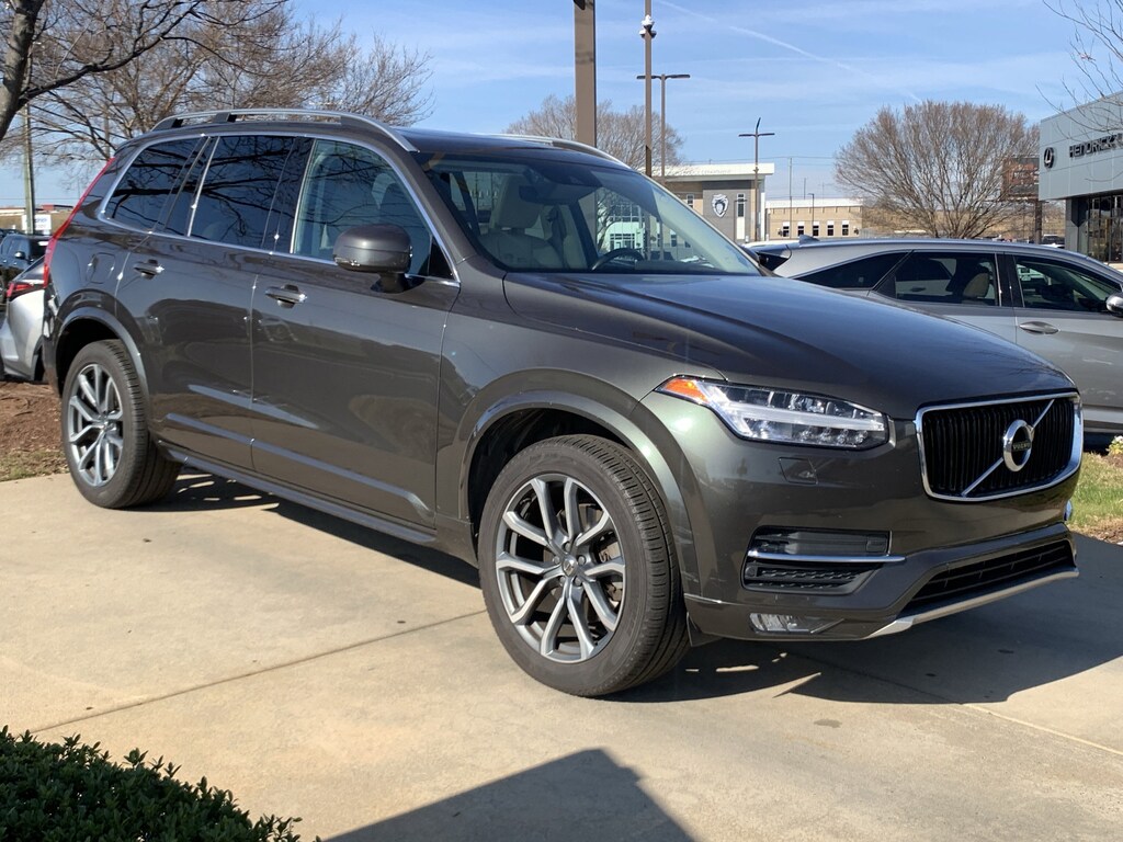 Used 2018 Volvo XC90 Momentum SUV