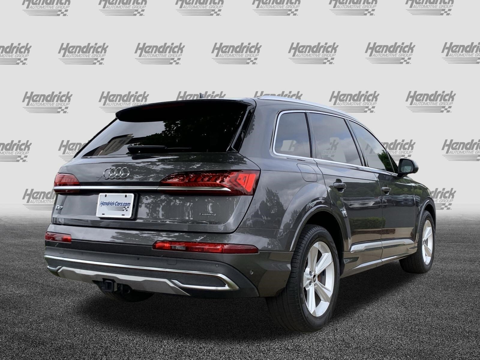 2021 Audi Q7 Premium photo 3