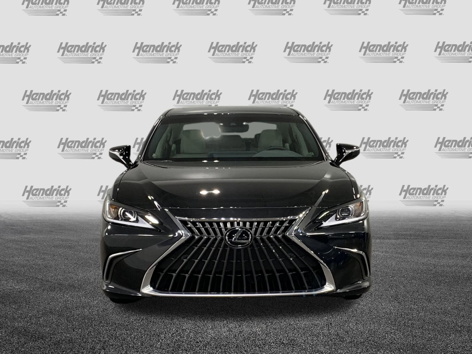 2025 Lexus ES 300h Base photo 3