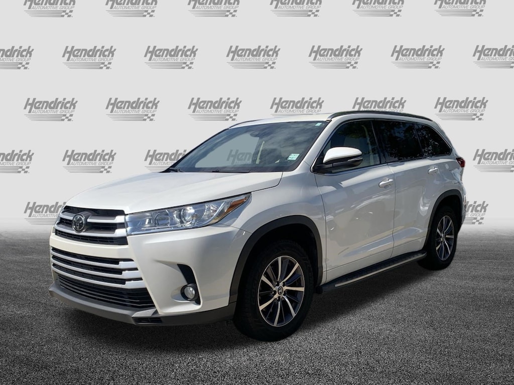 Used 2017 Toyota Highlander XLE SUV