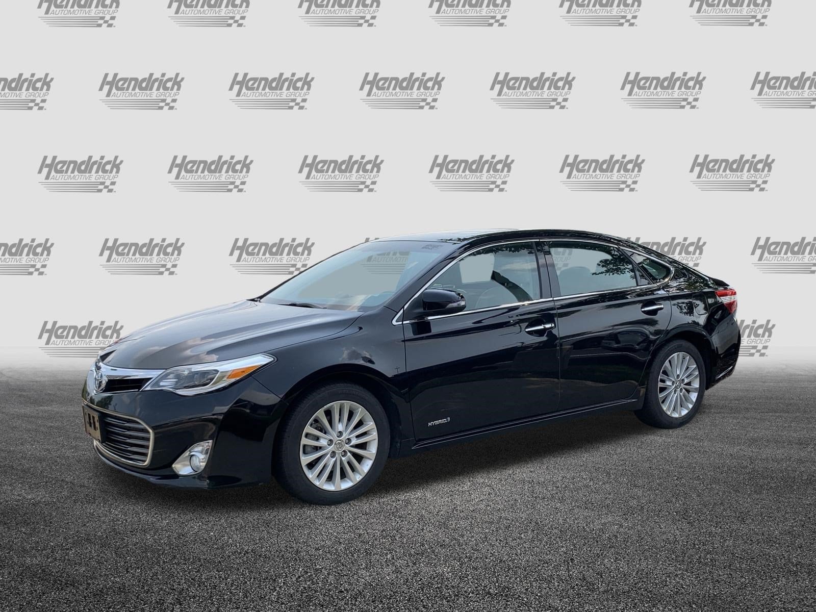 Toyota Avalon Hybrid XLE Touring